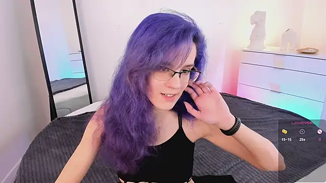 AuraLaunni online show from 06.20.26