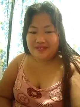 Snapshot of pinay_rose14 chatting on 02.11.26 pinay rose14 online show from 02.11.26