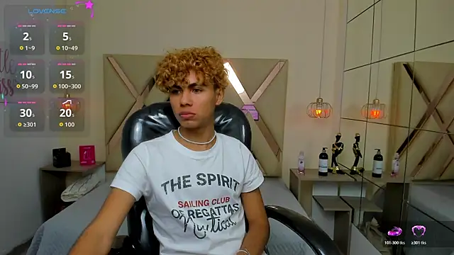 Snapshot of Anyelo_Twink chatting on 07.21.26 Anyelo Twink online show from 07.21.26