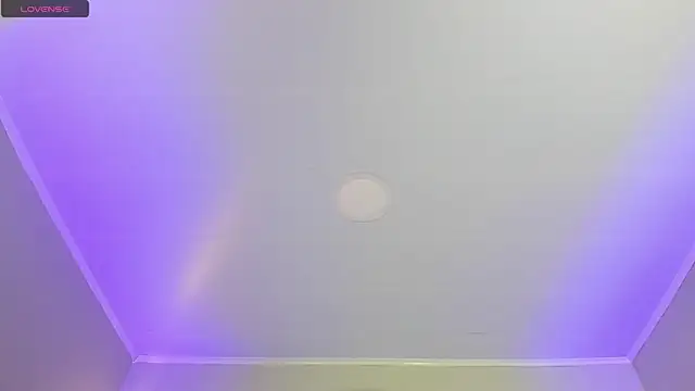lilith petit  online show from 07.10.26