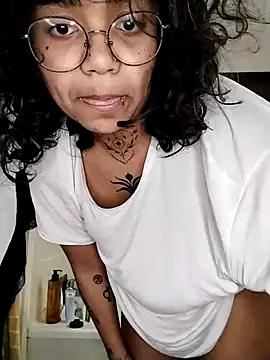 Snapshot of therealsun8 chatting on 02.03.26 therealsun8 online show from 02.03.26