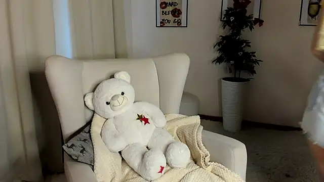 tracy aw online show from 05.05.26