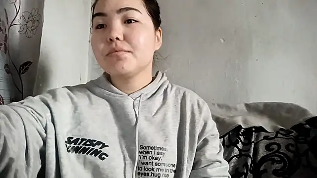 MollyAsian online show from 02.03.26