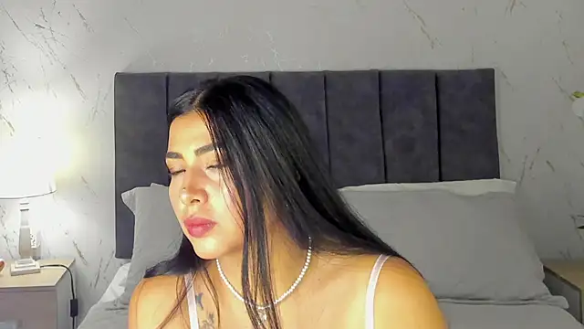 Antonella Coruso online show from 02.17.26