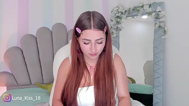 Snapshot of Luna_kiss_18 chatting on 01.17.26 Luna kiss 18 online show from 01.17.26