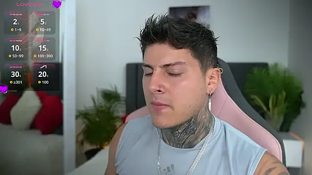 Snapshot of goldenatlasX chatting on 02.13.26 goldenatlasX online show from 02.13.26