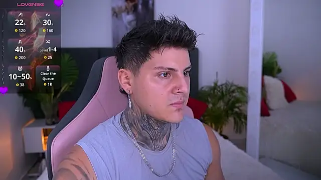 Snapshot of goldenatlasX chatting on 03.05.26 goldenatlasX online show from 03.05.26