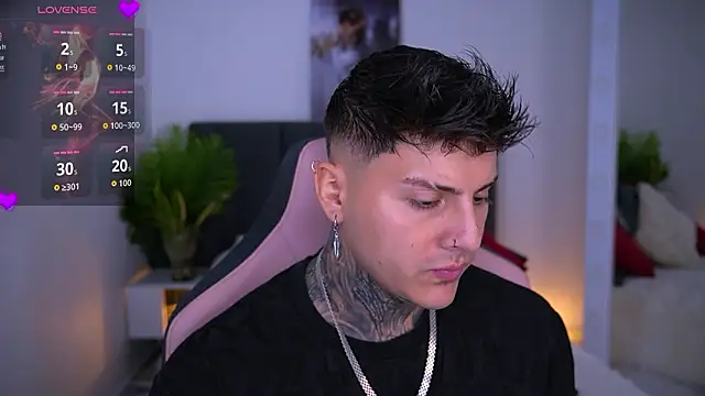 Snapshot of goldenatlasX chatting on 03.12.26 goldenatlasX online show from 03.12.26