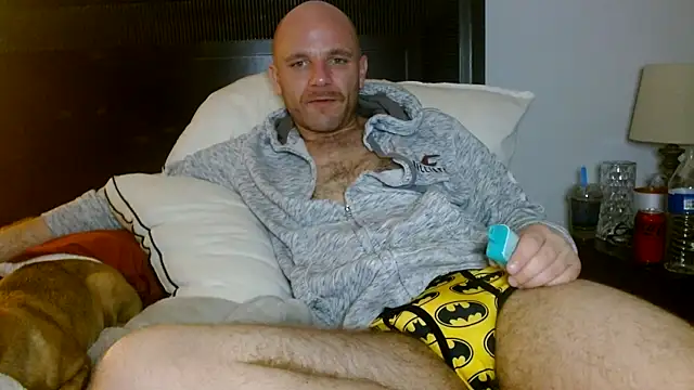 Snapshot of FrankieFuckMe chatting on 03.04.26 FrankieFuckMe online show from 03.04.26