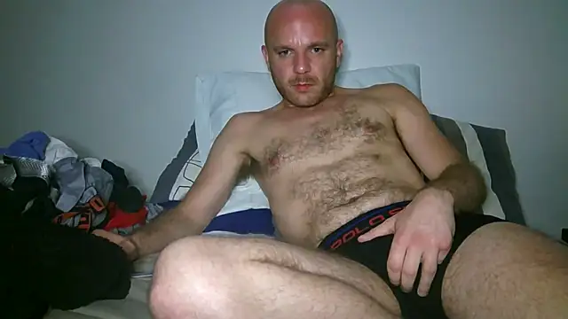 Snapshot of FrankieFuckMe chatting on 03.21.26 FrankieFuckMe online show from 03.21.26