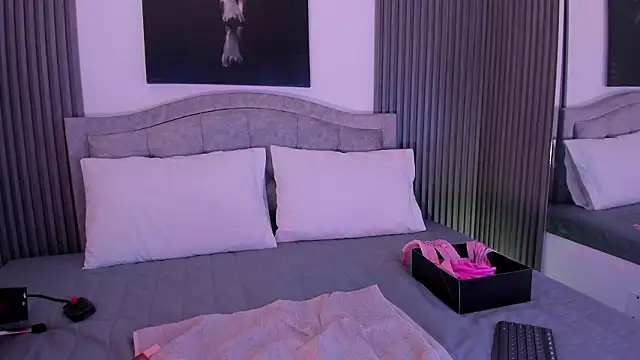 Naia-Nore online show from 03.11.26