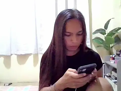 LOVELYMAYUMIE online show from 05.04.26