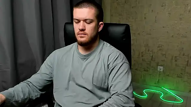 Snapshot of Well_boy chatting on 01.13.26 Well boy online show from 01.13.26