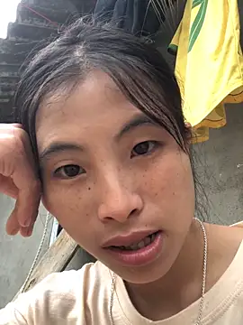 Snapshot of sun-shii chatting on 06.19.26 sun-shii online show from 06.19.26
