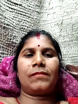 Hot di97 online show from 02.18.26