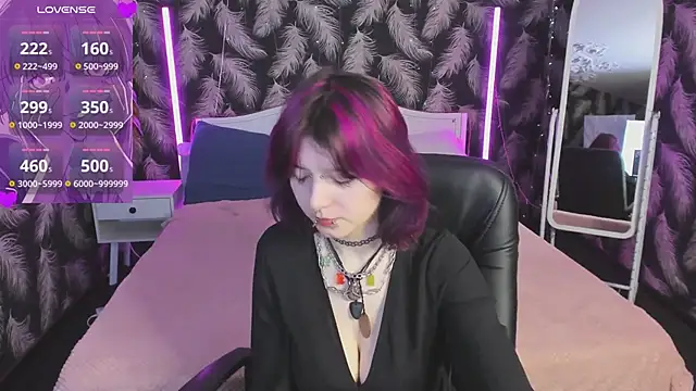 Ashley Veil online show from 04.28.26