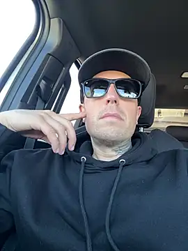 Snapshot of brngitdwn chatting on 01.13.26 brngitdwn online show from 01.13.26