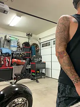 Snapshot of brngitdwn chatting on 03.21.26 brngitdwn online show from 03.21.26