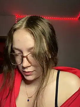 Snapshot of YoungLisaa18 chatting on 03.02.26 YoungLisaa18 online show from 03.02.26