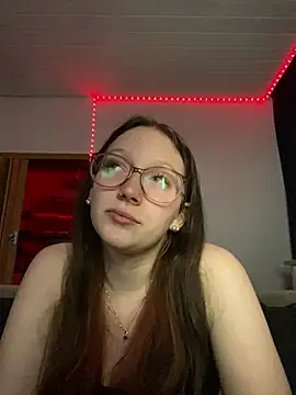 Snapshot of YoungLisaa18 chatting on 03.03.26 YoungLisaa18 online show from 03.03.26