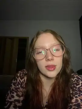 Snapshot of YoungLisaa18 chatting on 03.11.26 YoungLisaa18 online show from 03.11.26