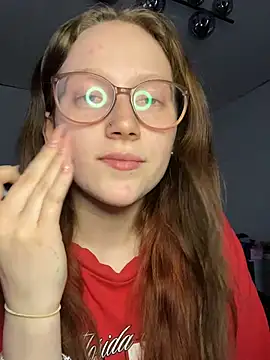 Snapshot of YoungLisaa18 chatting on 03.24.26 YoungLisaa18 online show from 03.24.26