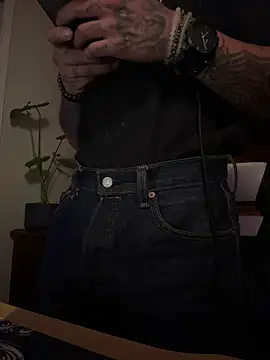 Snapshot of JoeyBlazy chatting on 05.19.26 JoeyBlazy online show from 05.19.26