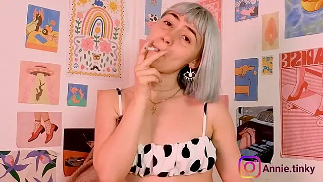 annieTinky0 online show from 02.17.26