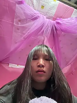 Charlotte-ee online show from 02.05.26