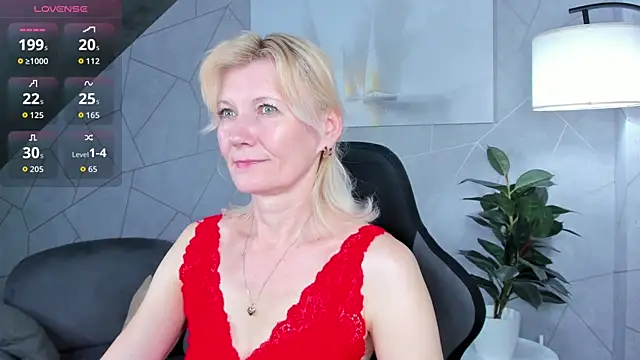 Julie Lucas online show from 06.10.26