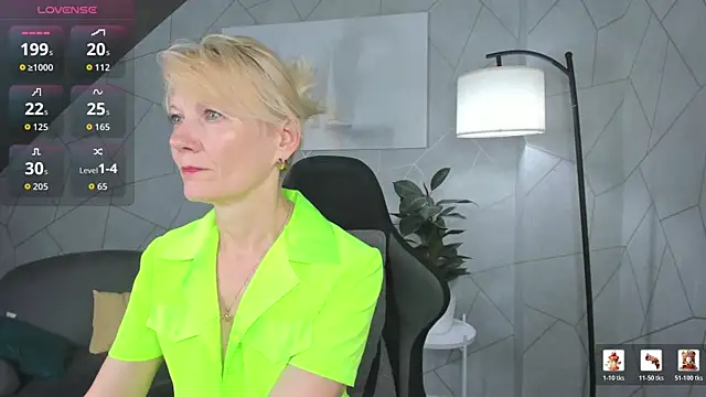 Julie Lucas online show from 06.10.26