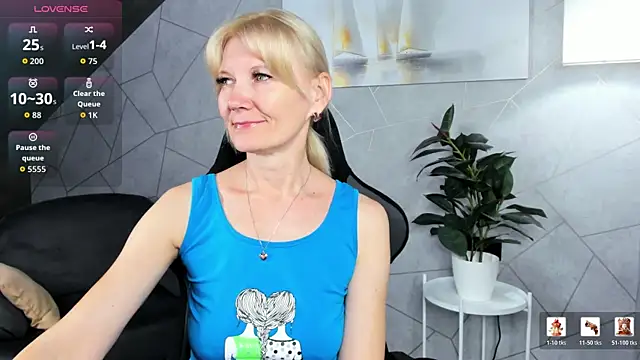 Julie Lucas online show from 07.15.26