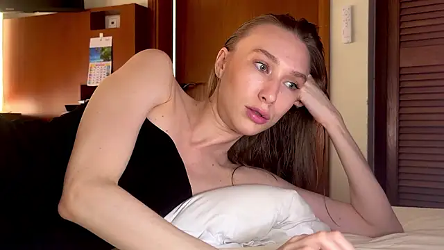 Snapshot of Linaspicee chatting on 02.27.26 Linaspicee online show from 02.27.26