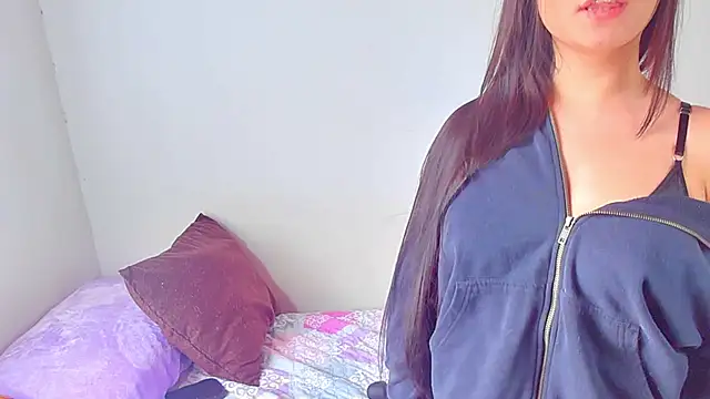 Anniecute   online show from 04.29.26