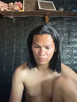 HugeAgatha online show from 03.14.26