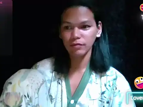 Snapshot of HugeAgatha chatting on 06.06.26 HugeAgatha online show from 06.06.26