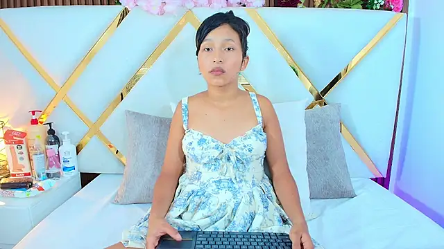 Snapshot of Real_virgin_Pussy chatting on 08.03.26 Real virgin Pussy online show from 08.03.26