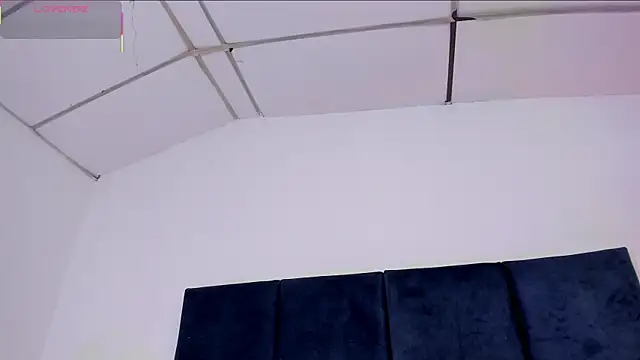 april jones05 online show from 07.17.26