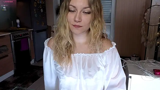 Snapshot of missyourtouch chatting on 02.10.26 missyourtouch online show from 02.10.26