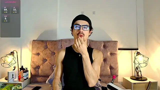 Ethan Briggs  online show from 08.08.26