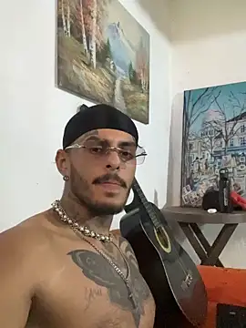 Snapshot of liyamjunior chatting on 02.27.26 liyamjunior online show from 02.27.26