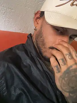 Snapshot of liyamjunior chatting on 03.24.26 liyamjunior online show from 03.24.26