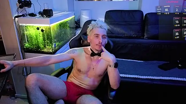 Rayzel White online show from 02.03.26