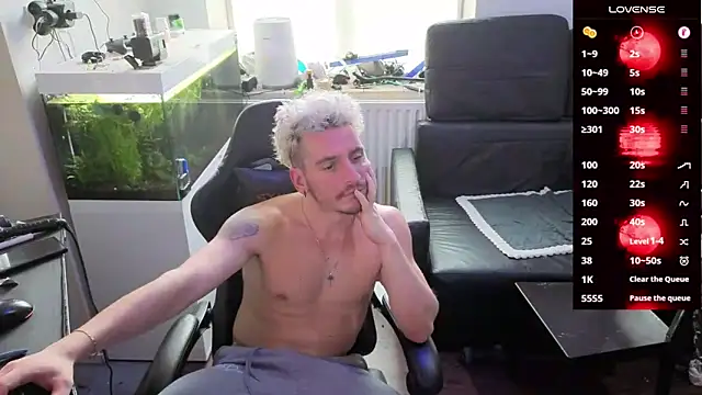 Rayzel White online show from 02.20.26