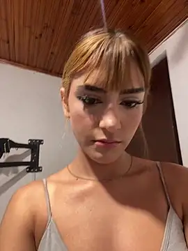 Snapshot of ivy-777 chatting on 02.15.26 ivy-777 online show from 02.15.26