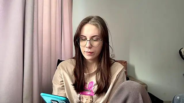 JanelleCourville online show from 03.09.26