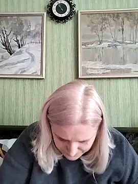 Snapshot of NyushaLollipop chatting on 02.13.26 NyushaLollipop online show from 02.13.26