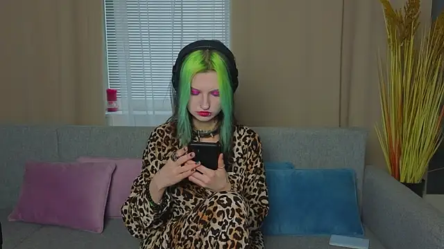 Snapshot of ToxicKittyy chatting on 02.05.26 ToxicKittyy online show from 02.05.26