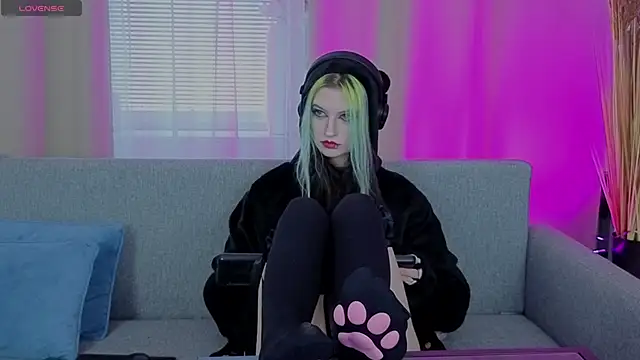 Snapshot of ToxicKittyy chatting on 02.26.26 ToxicKittyy online show from 02.26.26