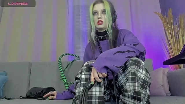 Snapshot of ToxicKittyy chatting on 03.12.26 ToxicKittyy online show from 03.12.26